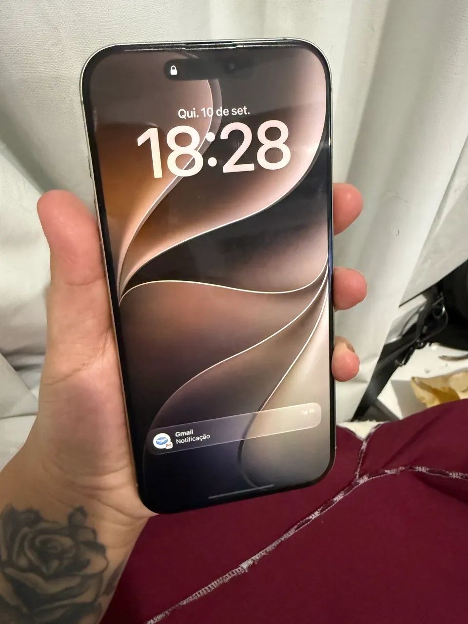 iPhone 16 pro max  - Foto 2