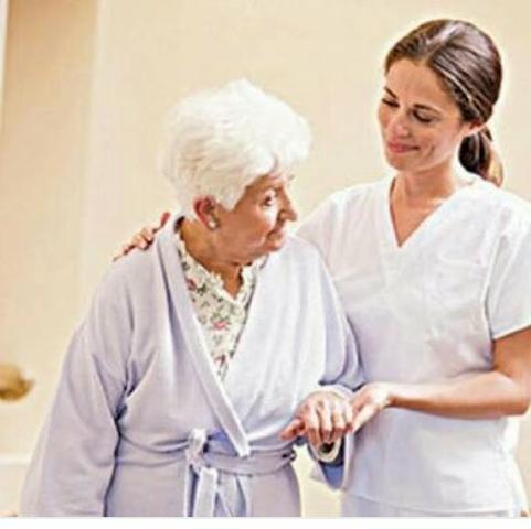 Cuidadora de Idosos/ Acompanhante Hospitalar