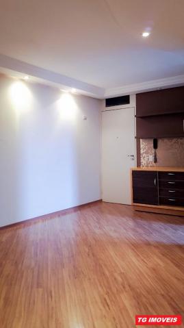 61 metros 02 quartos , 01 vaga todo no piso laminado e alguns planejado - Foto 3