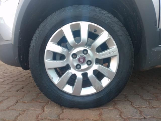 FIAT STRADA 1.8 MPI ADVENTURE CD 16V 2015 - Foto 11