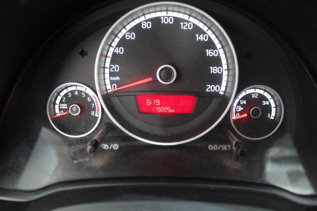 VOLKSWAGEN UP 2014/2015 1.0 MPI MOVE UP 12V FLEX 2P MANUAL - Foto 9