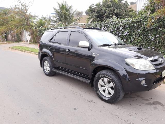 Toyota SW4 preta