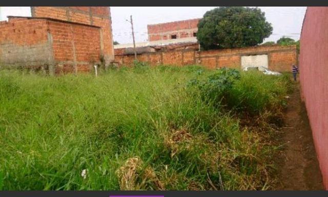 Vendo lote ou faço incorporação em águas lindas go escriturado - Foto 2