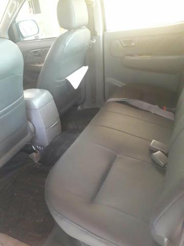 Vendo Hilux SRV 2011 Automática completa - Foto 6