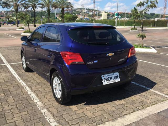 ONIX 1.0L LT - Foto 13