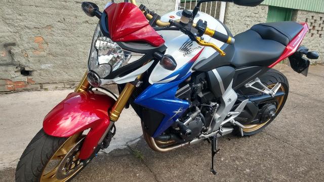 Honda CB 1000R 2013 apenas 21.712 km IPVA 2020 pago - Foto 4
