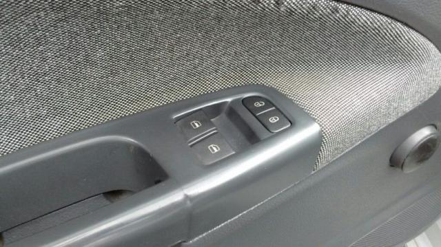 VOLKSWAGEN VOYAGE CITY G6 1.6 8V Prata 2013/2014 - Foto 15