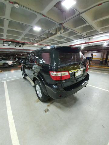 Toyota Hilux SW4 - 4x4 - 7 Lugares - Diesel - Aceita troca - Foto 3
