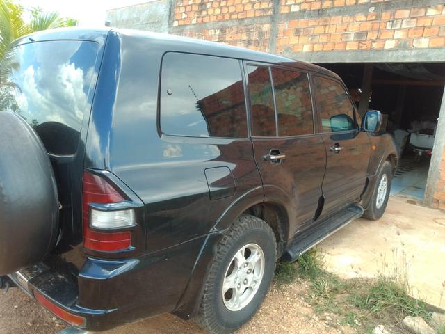 Pajero Full 3.2 a diesel 7 lugares 2001 automática 4x4 - Foto 2