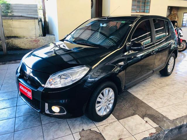 Sandero Privilege 1.6 2012 $21900