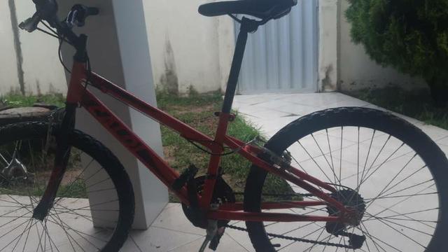 Vendo bicicleta caloi aro 24 - Foto 5