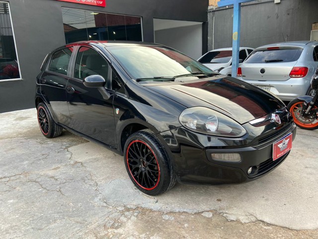 PUNTO ATTRACTIVE 1.4 SHARLES KLAYTON