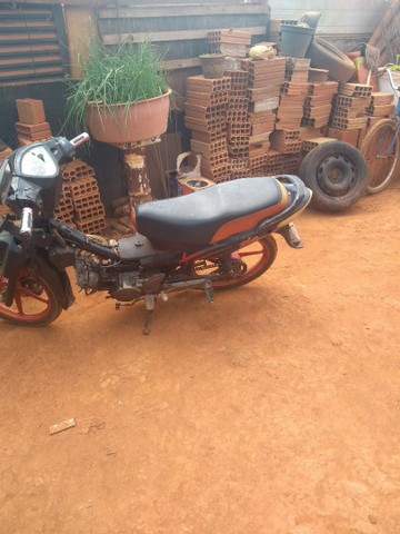 MOTO BARATA