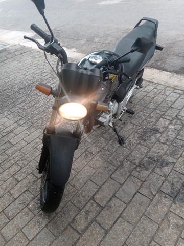 HONDA TWISTER 2005