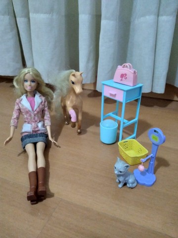Bonecas Barbie e acessórios - Foto 4