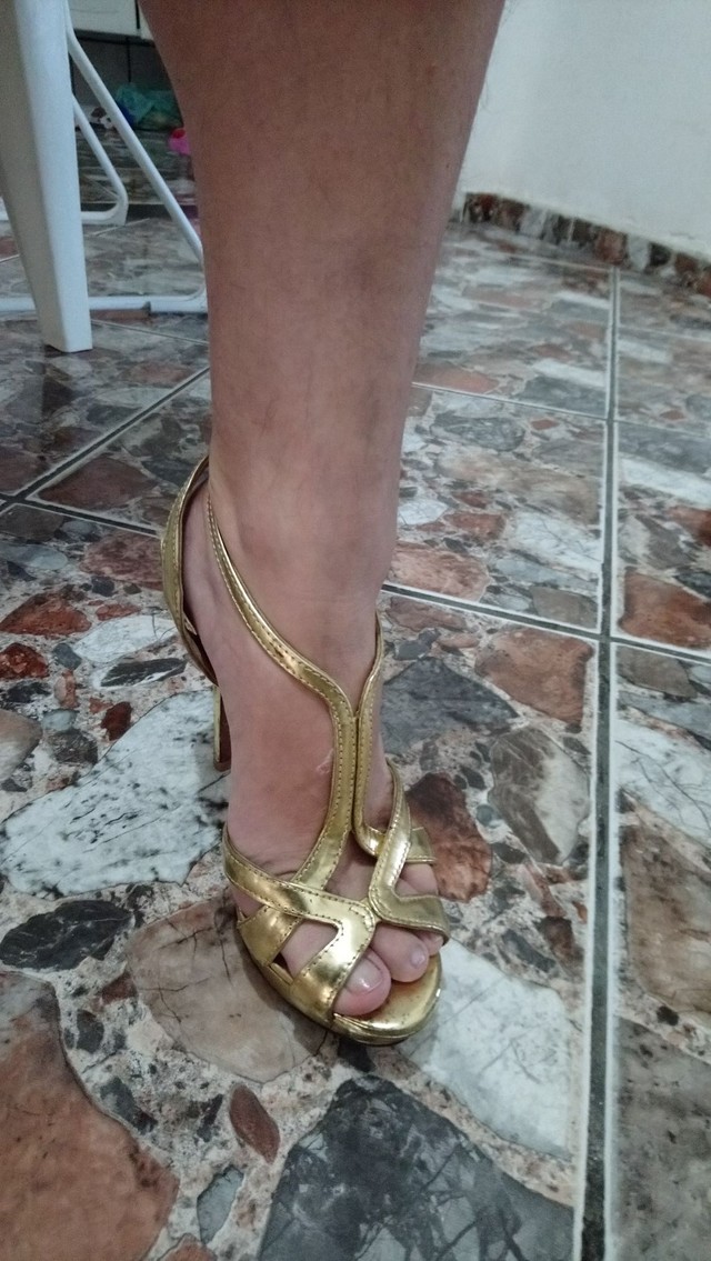Sandália Dourada Schutz 36 - Foto 2