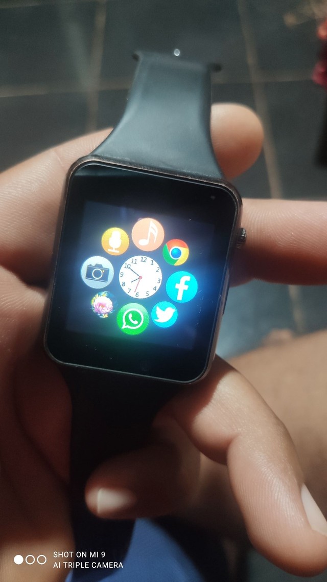 smartwatch com chip e cartão de memória