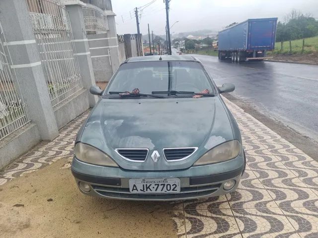 Renault Megane a partir de 2001 em Ponta Grossa - PR