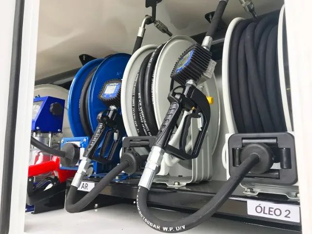 Caminhão Volkswagen Constellation 27.260 6x4 Comboio 10.000L - Foto 9