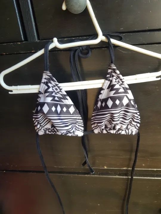 Parte superior do Biquíni Preto e Branco - Foto 3