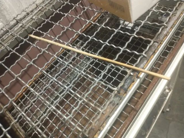 Churrasqueira com rodinhas , para uso comercial ou residencial, barato, vendo ou troco. - Foto 4