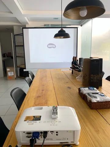 Locação de projetor de 3000 lumens e telão  - Foto 2