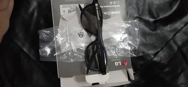 4 óculos 3D marca LG na caixa - Foto 4