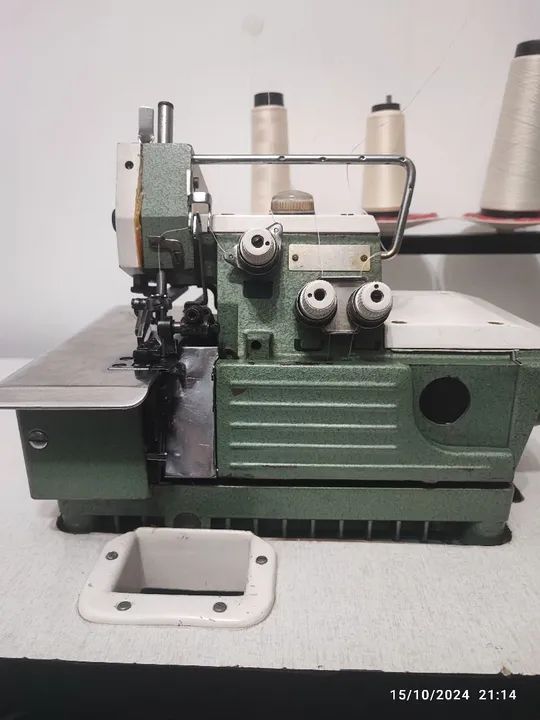 Máquina de costura overloque industrial GN6-3 completa - Foto 3