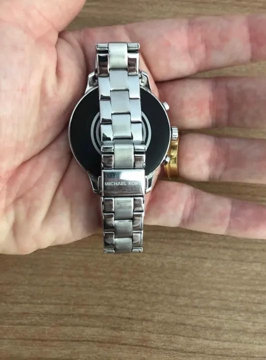 Relógio Michael Kors Runway Smartwatch Mkt5044/1ki  - Foto 2