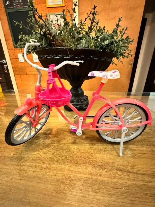 Bicicleta da Barbie para boneca/ Black Friday