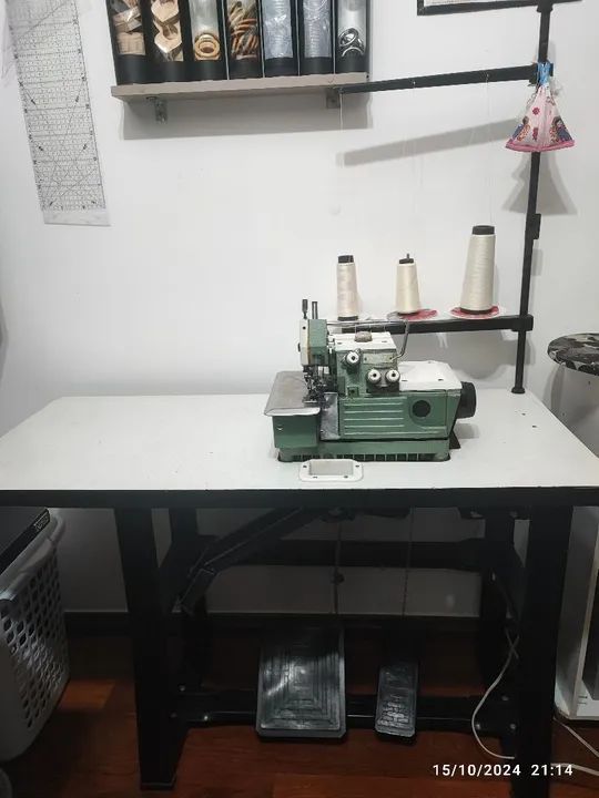 Máquina de costura overloque industrial GN6-3 completa