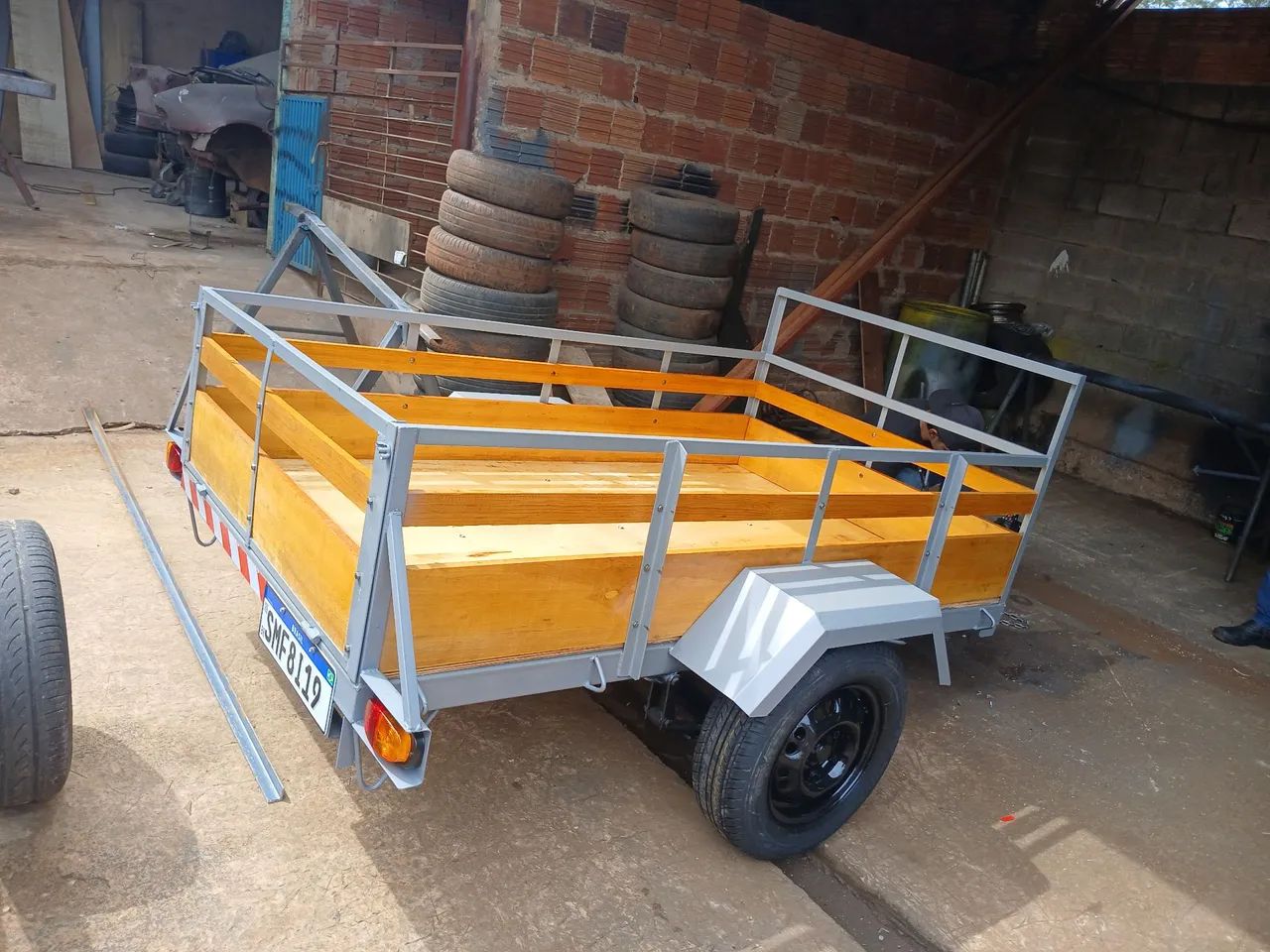 Carretinha reforçada nova 