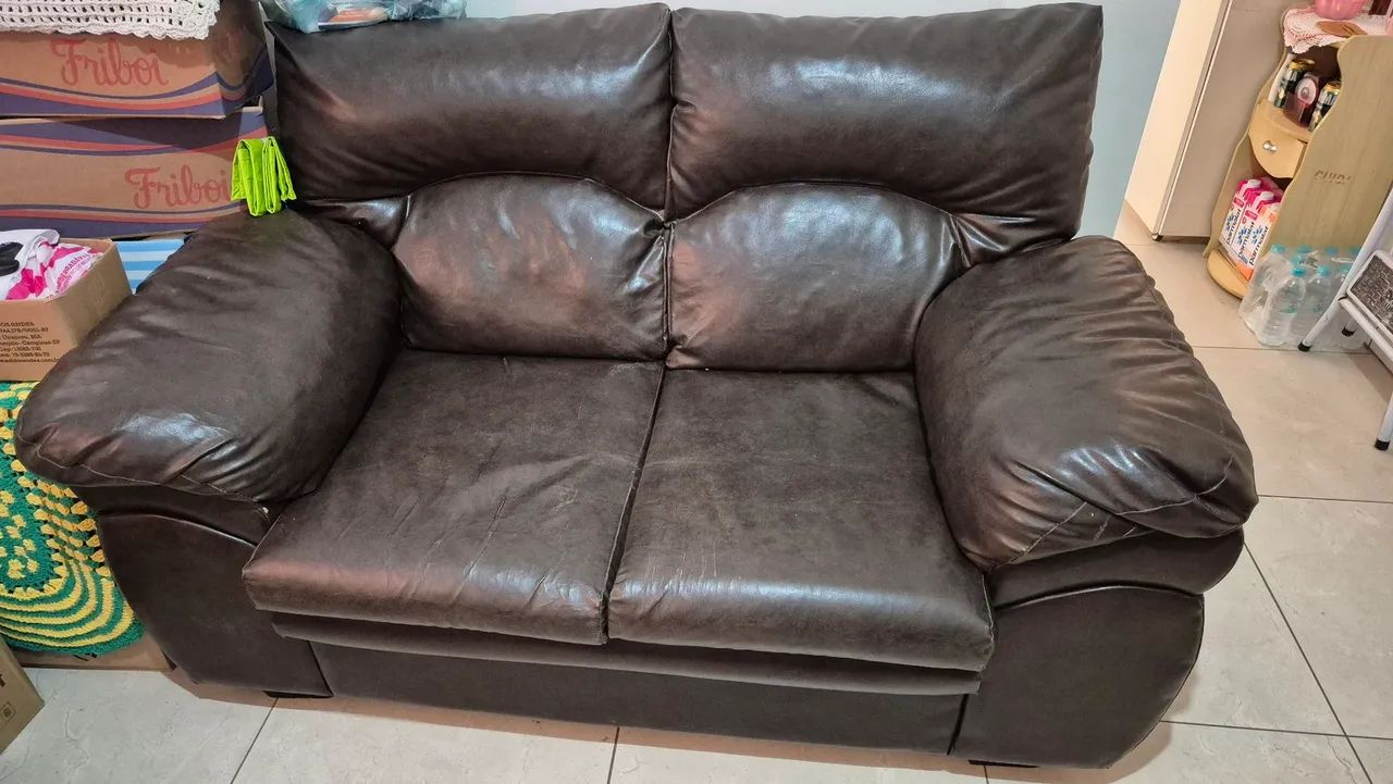 Sofá de 3 lugares e  outro de 2 lugares - Foto 3