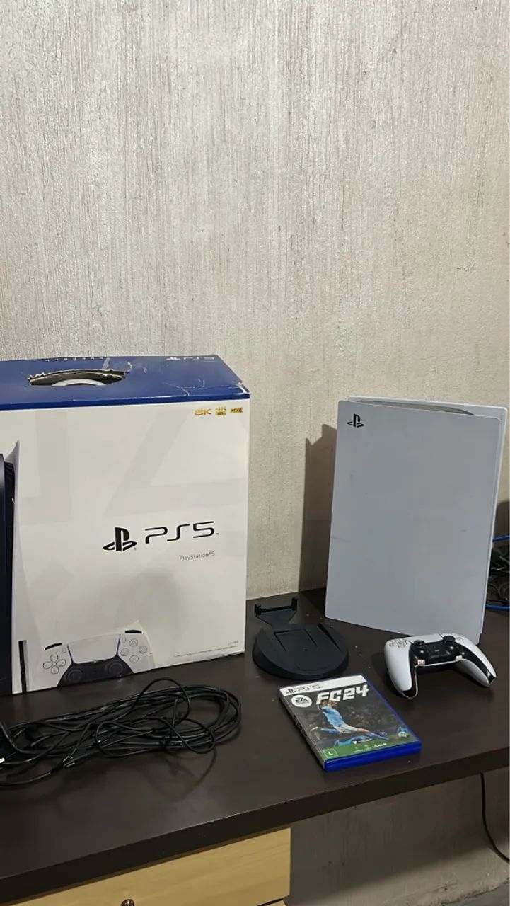 PS5 semi-novo, 1 controle e 1 jogo (FC25)