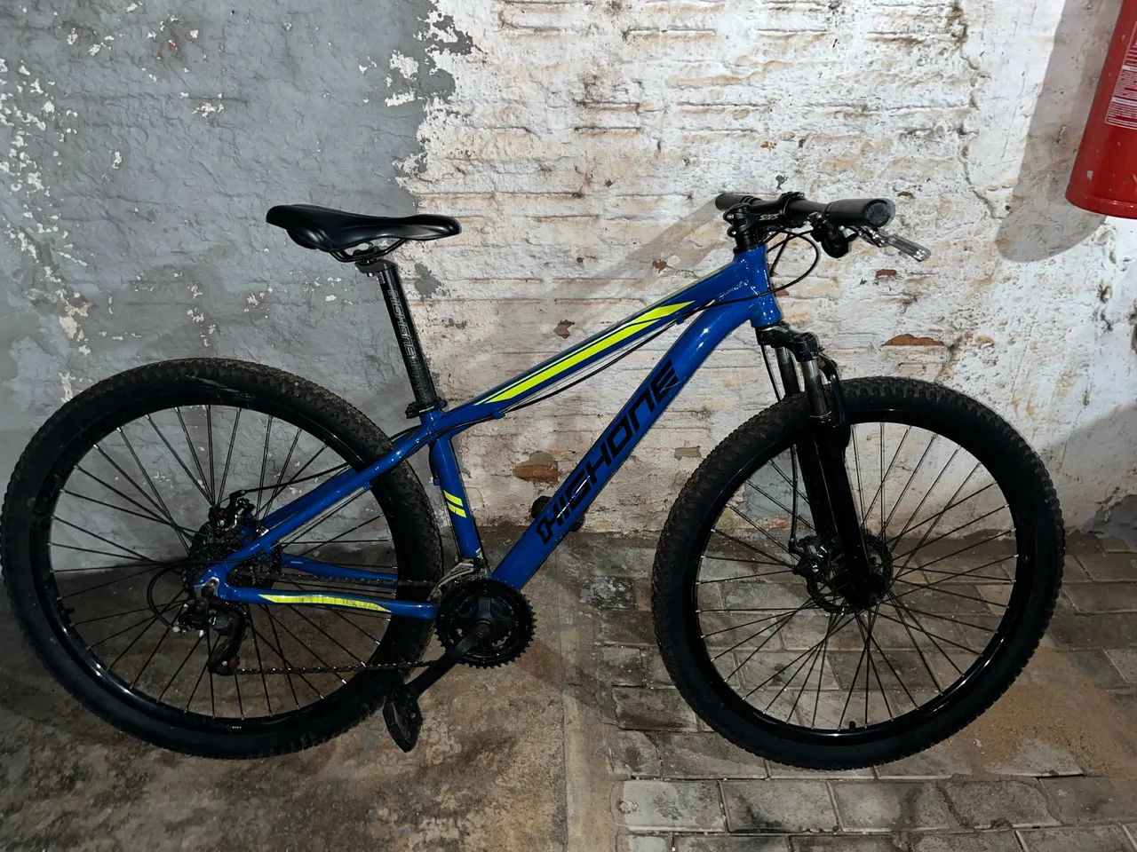 Bicicleta semi nova ( 5 meses de uso)