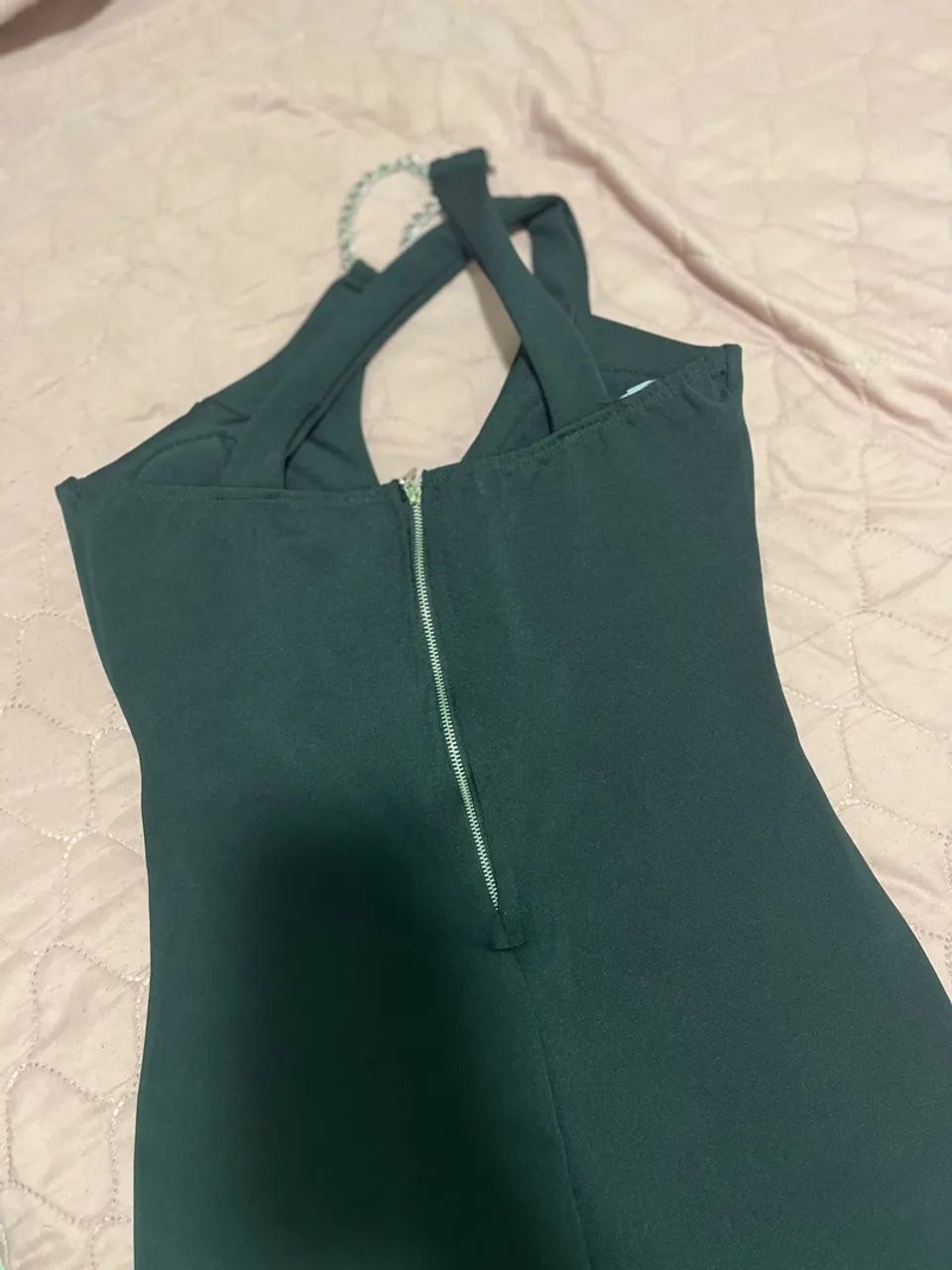 Vestido Preto com Detalhe no Decote - Foto 3