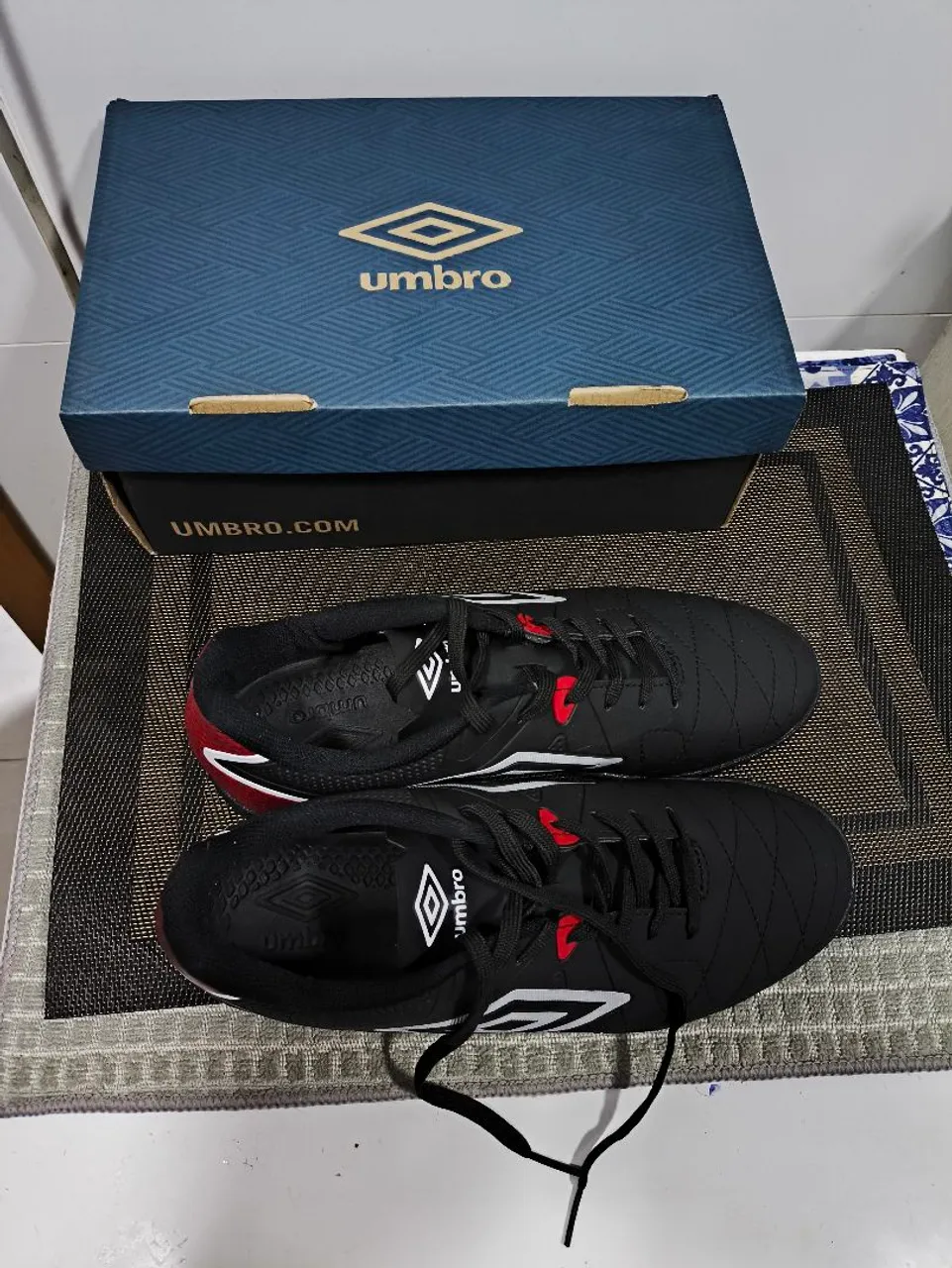 Chuteira Umbro Nova - society