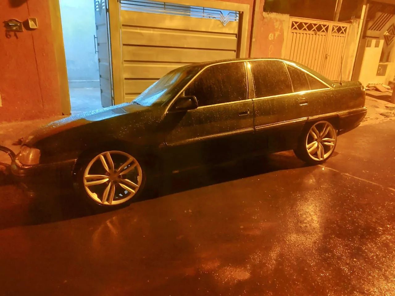 Vendo ou troco por Fiorino Omega 2.2 rodas aro20 - Foto 2