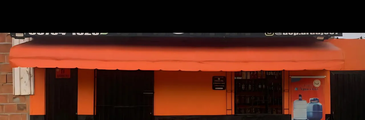 Toldo com estrutura de alumínio Itinga