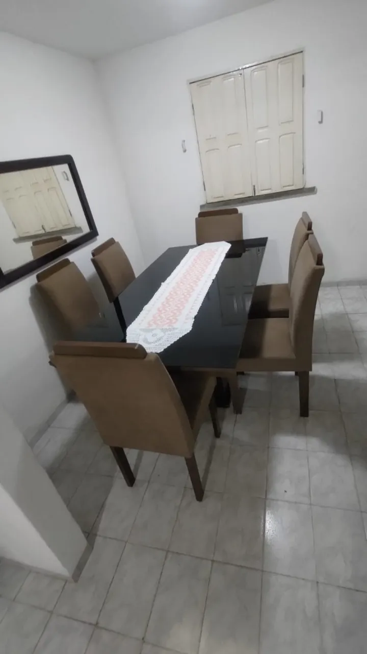 mesa de jantar com 6 cadeiras