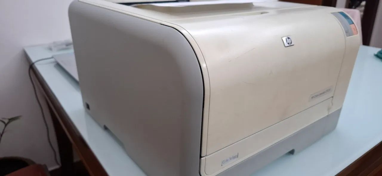 Impressora hp Color laserjet CP1215 usada - Foto 4