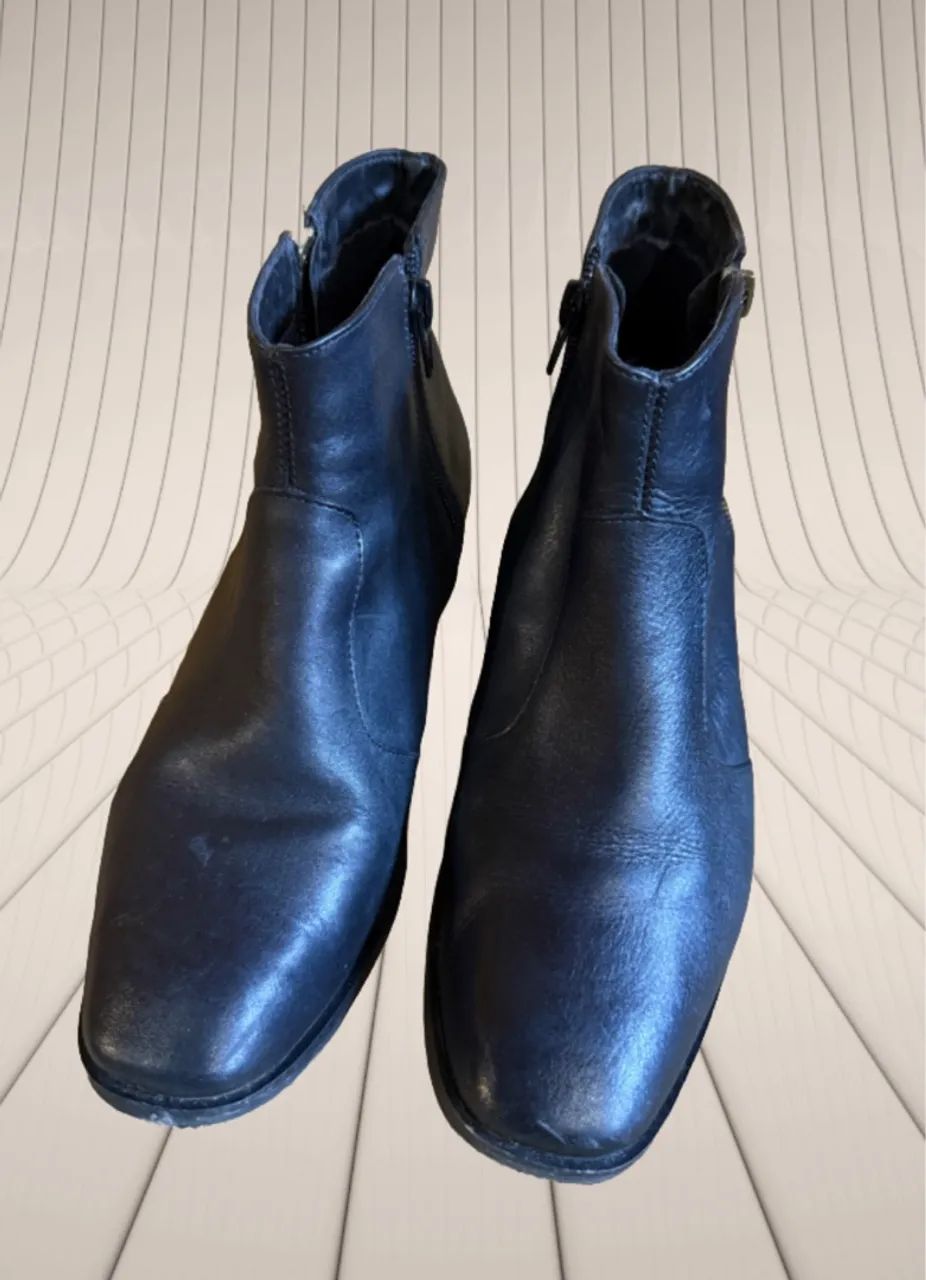 Botas de couro pretas - Foto 2