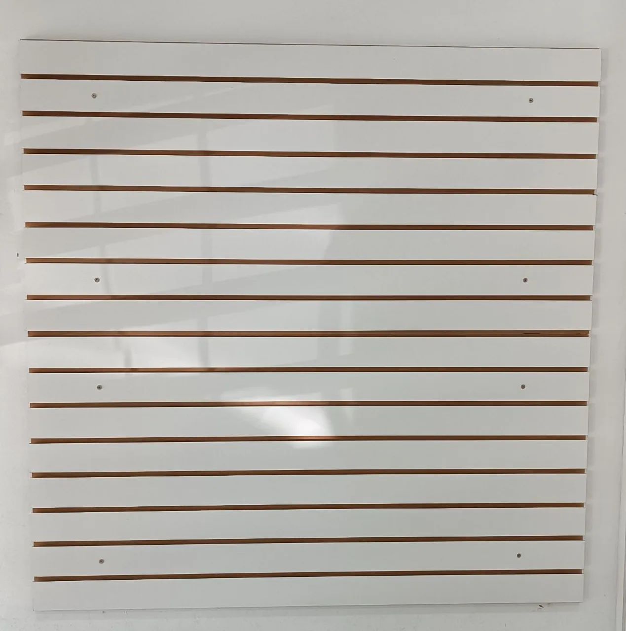 Painel canaletado 120 x 60cm