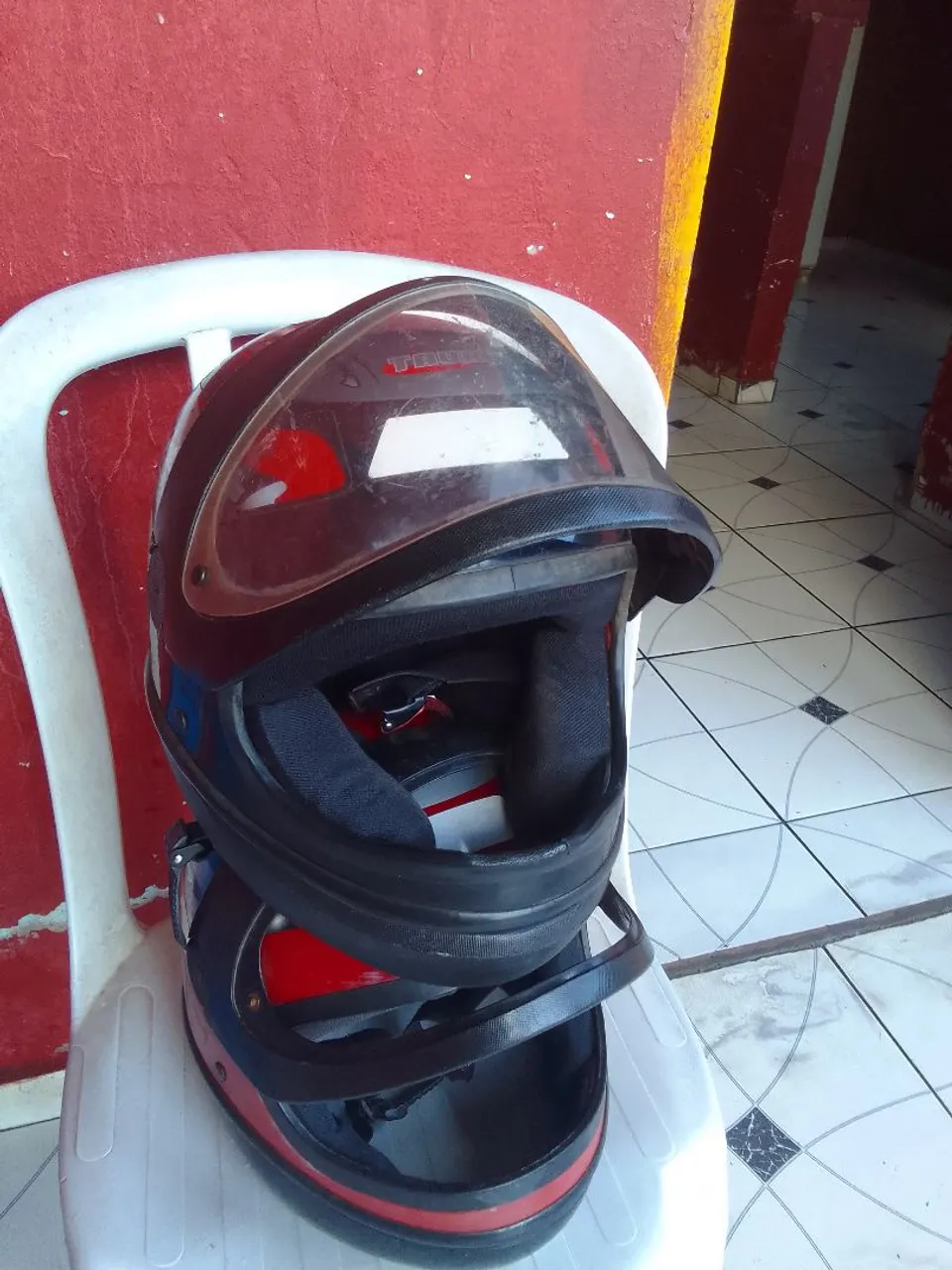 vendo capacete Taurus