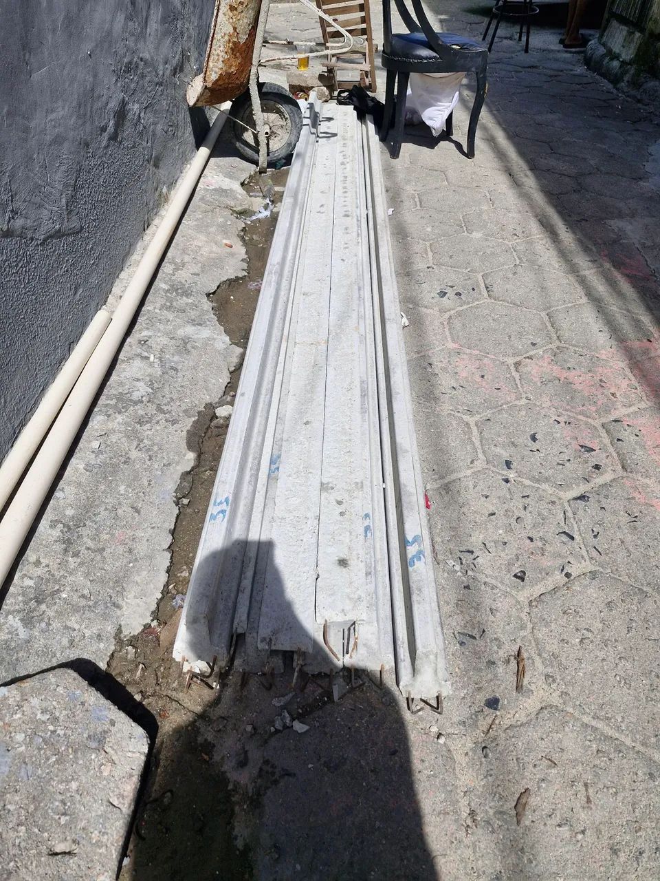 Vendo 10 vigotas para Lage de 3,6m.