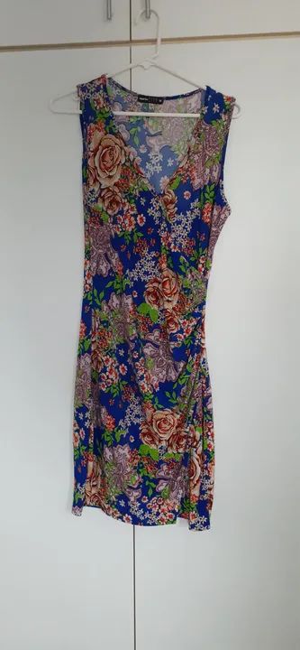 Vestidos e Saia- VER DESCRIÇÃO  - Foto 2