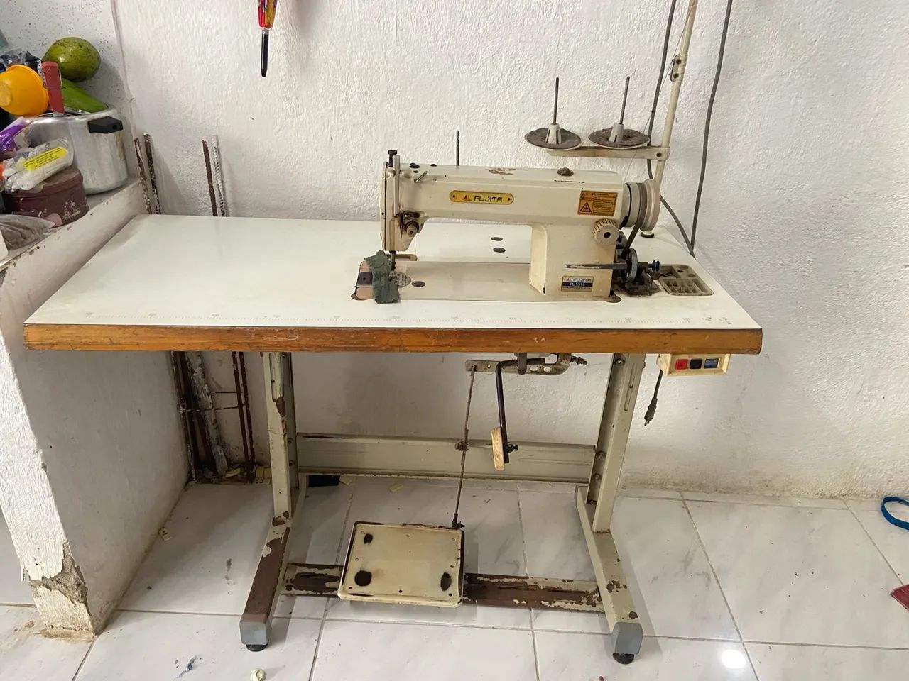 Máquina de Costura Industrial L. Fujita - Foto 4
