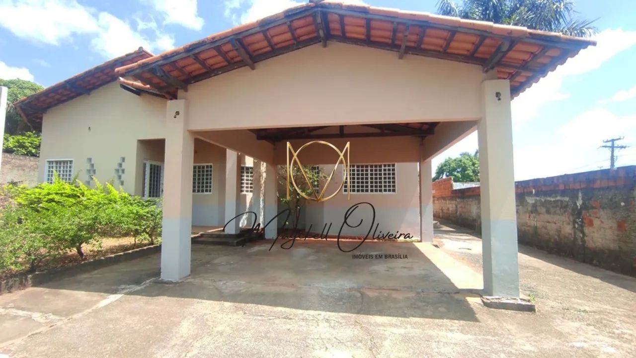 Arniqueiras Casa ampla na entrada do conj. 4, lote 1100m2, excelente local - Foto 2