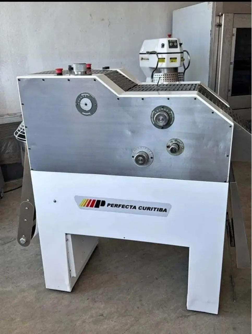 Divisora volumétrica Perfecta Curitiba c650, Máquina Industrial Perfeita Curitiba. pães,