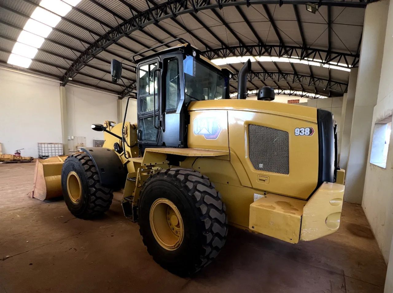 Pá Carregadeira Caterpillar 938 ano 2021 com 6.500 horas e ar condicionado, em SP - Foto 3